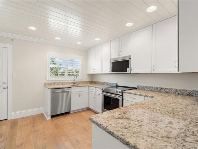 310 14th ave s, 310b, naples, fl