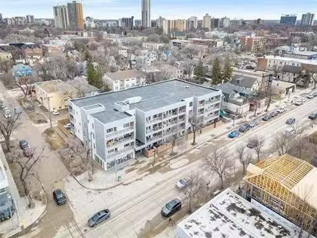 310 155 Sherbrook St, Winnipeg, MB, R3C 2B5 condo for sale.