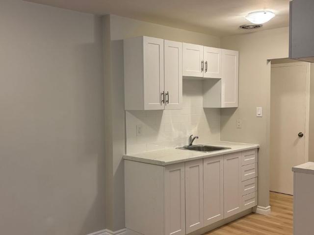 310 31 Parkside Drive, St. Thomas
