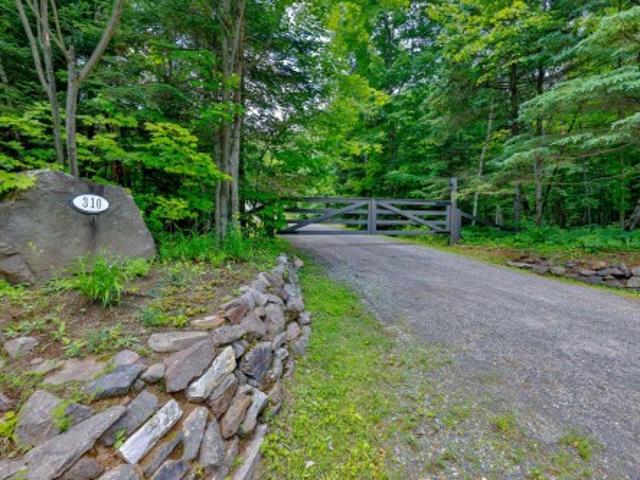 310 Ch. De Brébeuf, Mont Tremblant, QC, J8E 2E1 house for sale | Listing ID 17639 | Royal LePage