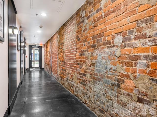 310 Arlington Avenue # 418