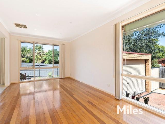 3/10 Banyule Road, Rosanna