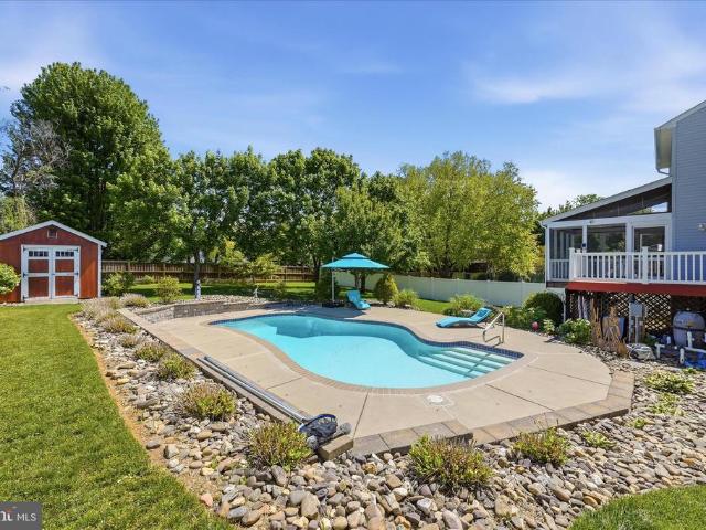 310 Breckinridge Court