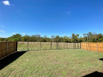 310 Devonshire Dr, Greenville, TX 75401 | MLS #21053