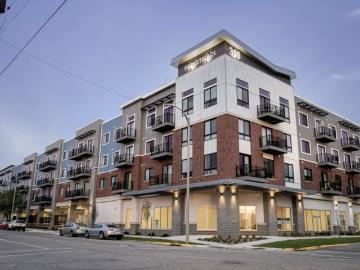 310 E 3rd St, 2 beds, 2 full baths