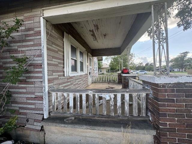 310 E Broadway Avenue