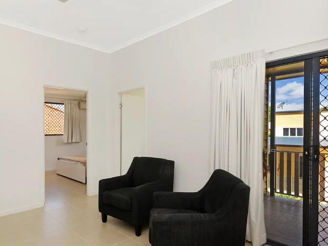 $310 Ensuite Room Available