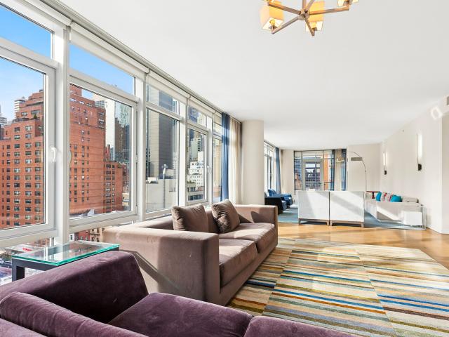 310 East 53rd Street, New York, NY