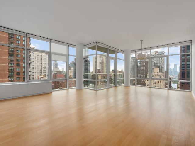 310 East 53rd Street, New York, NY