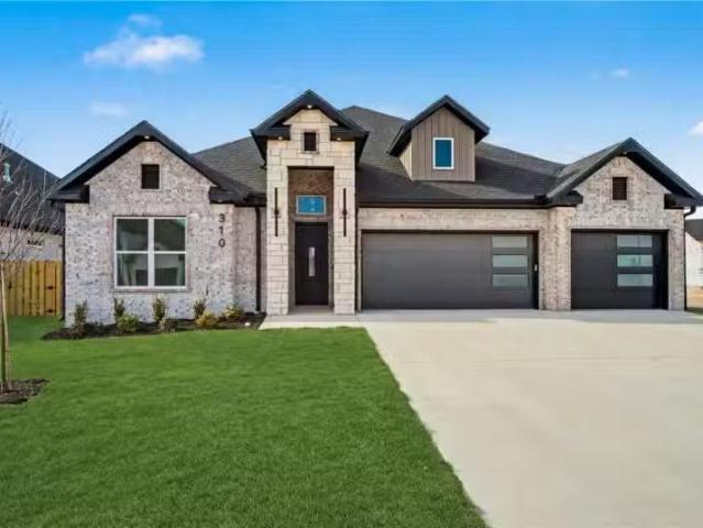 310 HEDGE DR, CENTERTON, AR 72719