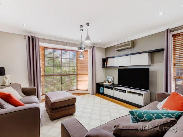 3/10 Hibiscus Avenue, Briar Hill, Melbourne