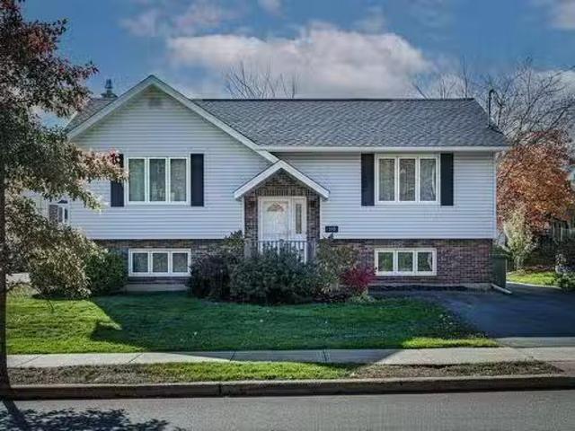 310 John Stewart Drive, Cole Harbour, NS, B2W 5P3 house for.