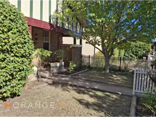 310 Lords Place, Orange House for rent Listed by Fiona Smith of
