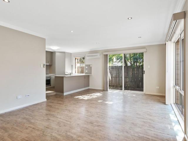 3/10 Lendrum Street