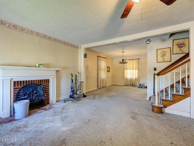 310 N Walnut St
