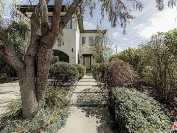 310 N Lucerne Boulevard