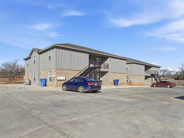310 NW 32nd St, Lawton, OK