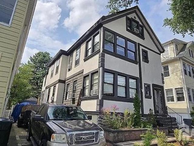 310 S 4th Ave, Highland Park, NJ 08904