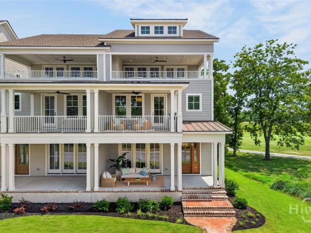310 Reserve Way