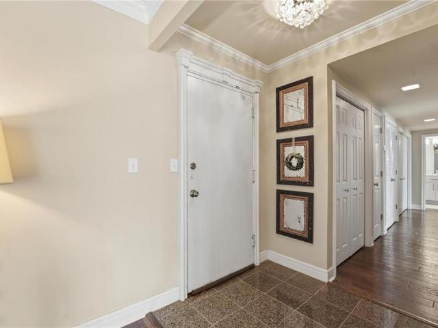 310 W 49 Street S # 304