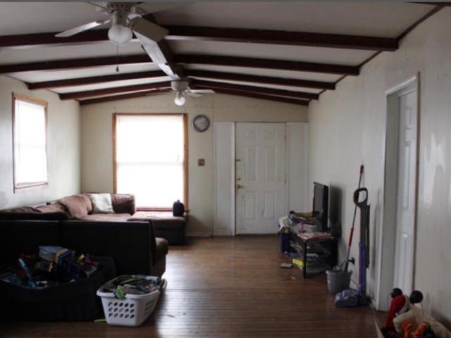 310 W PECAN Street