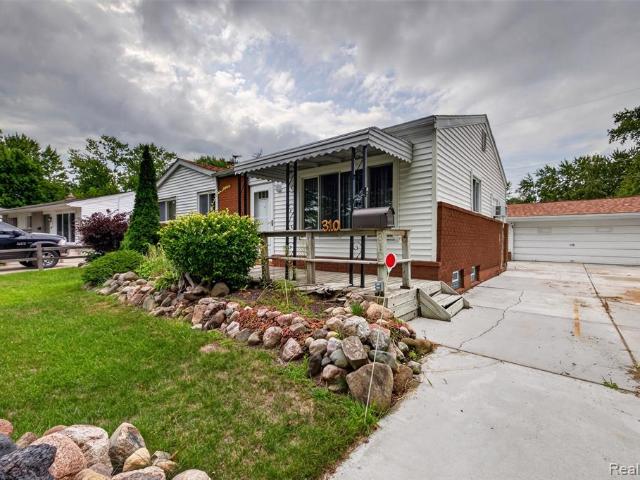 310 Tamarac Drive