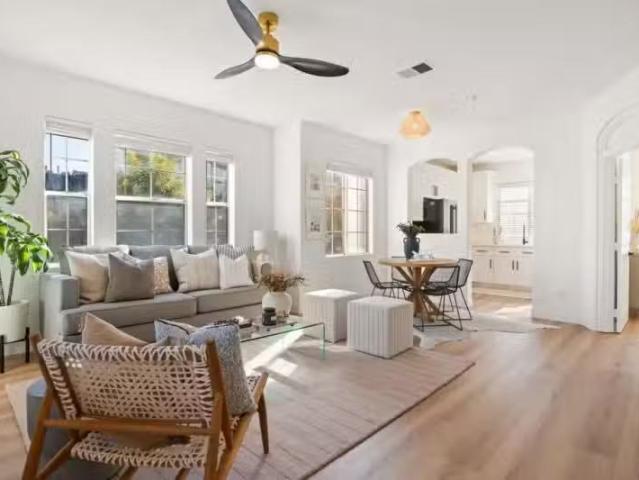 3114 VIA PUERTA, CARLSBAD, CA 92009
