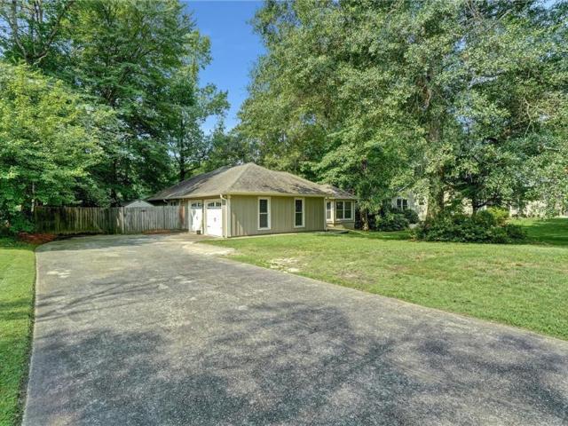 3115 Country Lake Drive