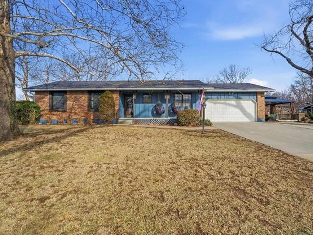 3116 Arbor Dr, Manhattan, KS 66503