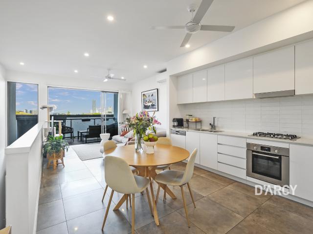 31/16 24 LOWER CLIFTON TCRED HILL, Australia