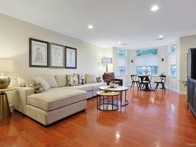 3117 Leeward Drive
