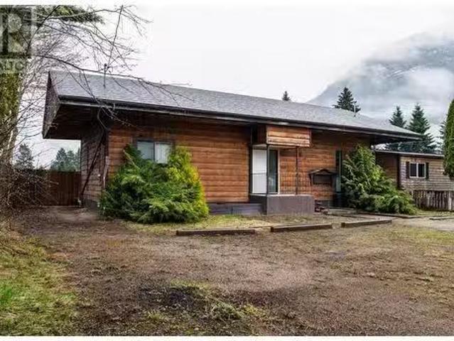 3118 Slocan Park Road, Slocan Park, BC, V0G 2E0 house for sa.
