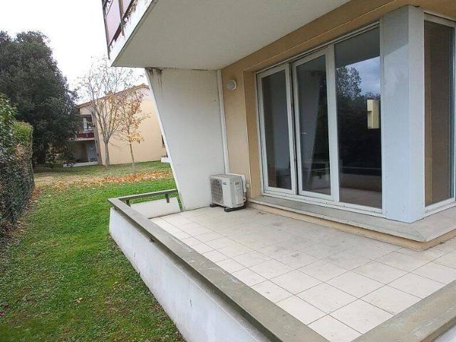 31100 TOULOUSE: loue appartement T3