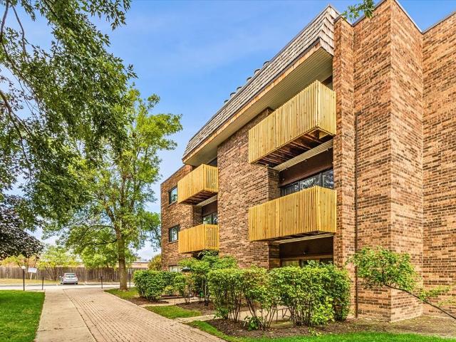 3110 Pheasant Creek Dr, Unit 318, Northbrook, IL 60062 | MLS #12580