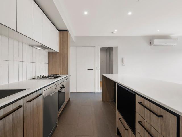311/30 Oleander Drive Mill Park, VIC 3082