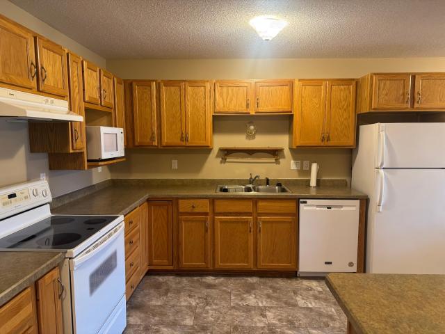 3113 Maple Leaf Court NW