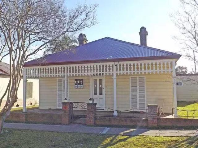 3/11 Barsden Street, Camden Apartment for rent Listed by Leas.