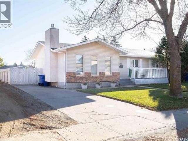 311 Black Drive, Regina, SK, S4X 2Z6 house for sale | Listing ID SK051745 | Royal LePage