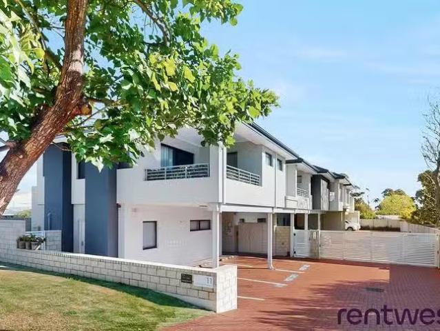 3/11 Goldsmith Road, Spearwood, WA 6163