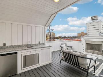 311 E Evergreen #1