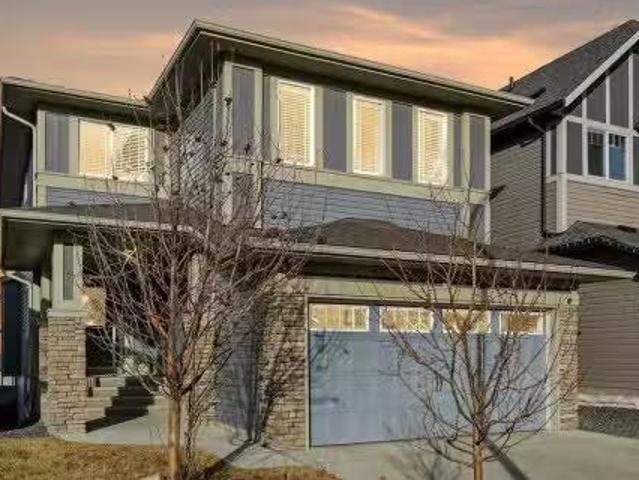 311 Hillcrest Heights Sw, Airdrie, AB, T4B 4C1 house for sal.