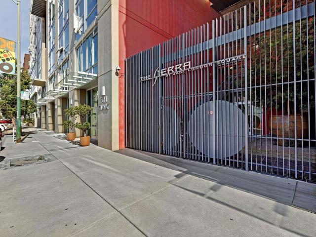311 Oak St 842