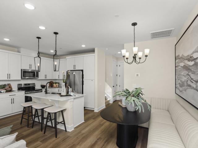 311 Lynwood Station Boulevard