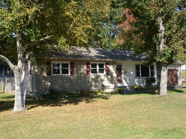 311 McKinley Road, Portsmouth, US, NH