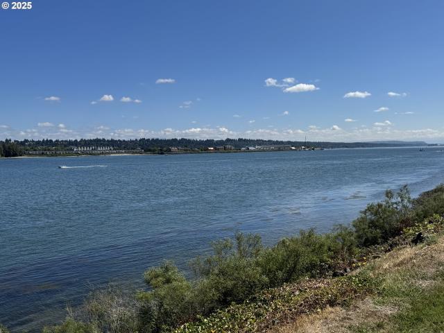 311 N Hayden Bay Dr, Portland, OR 97217 | MLS #494526