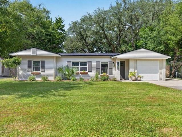311 NE Gardner Dr, Fort Walton Beach, FL 32548