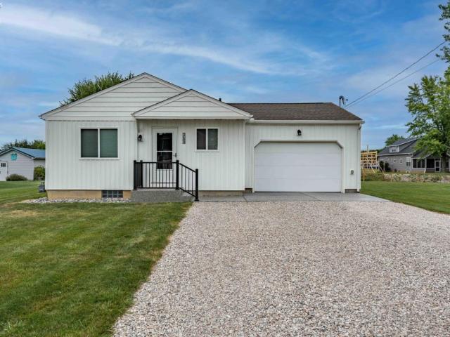 3125 3 W Canal Road