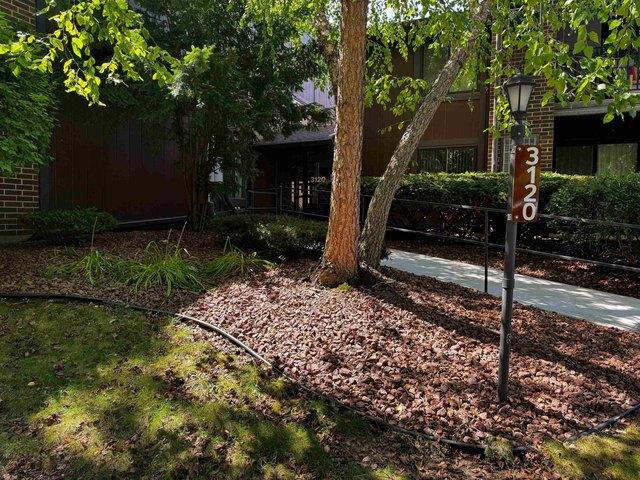 3120 Creekview Dr Apt 1, Middleton, WI 53562