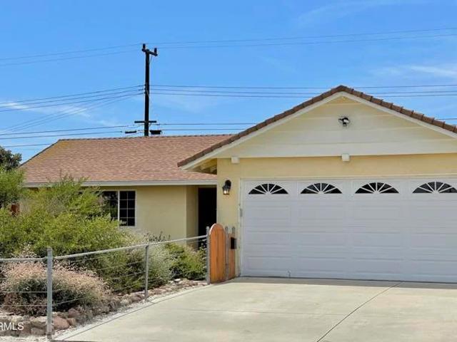 3121 Mendocino Pl, 3 beds, 2 full baths