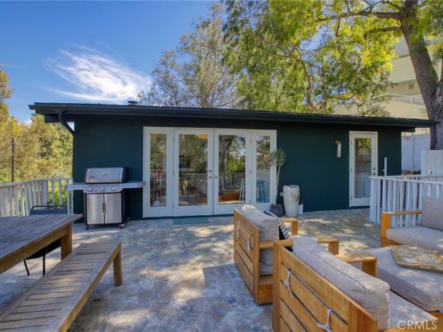 3122 Oakcrest